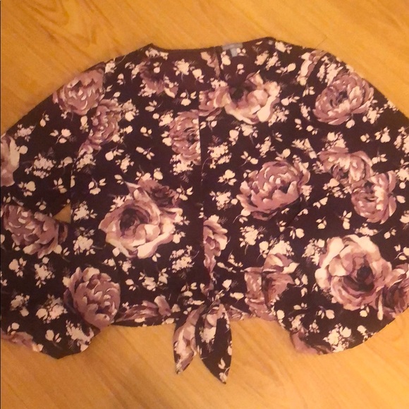 Top from CHARLOTTE RUSSE - Picture 2 of 5